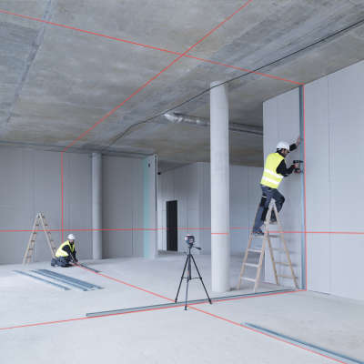 Лазерный уровень Bosch GLL 3-80 C + BM1 + 12 V+ GSR 12 06159940L4